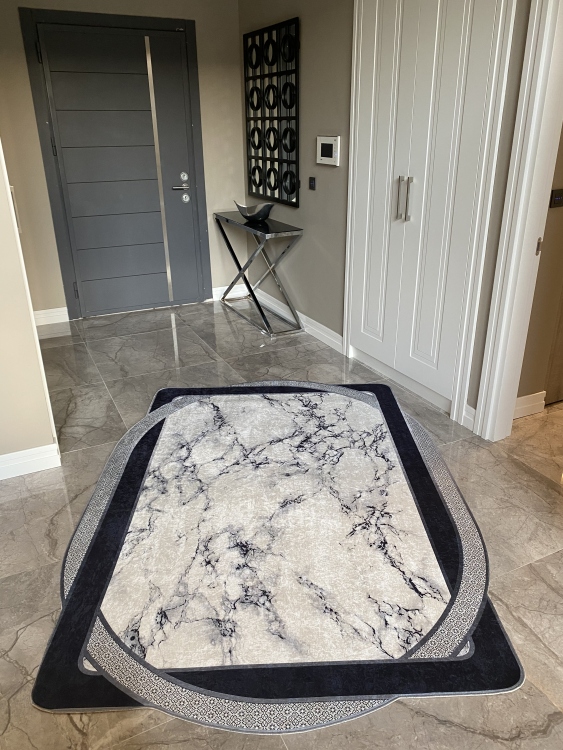 Printed velvet rug