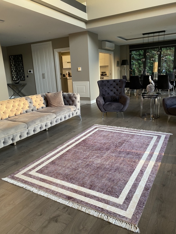Printed velvet rug