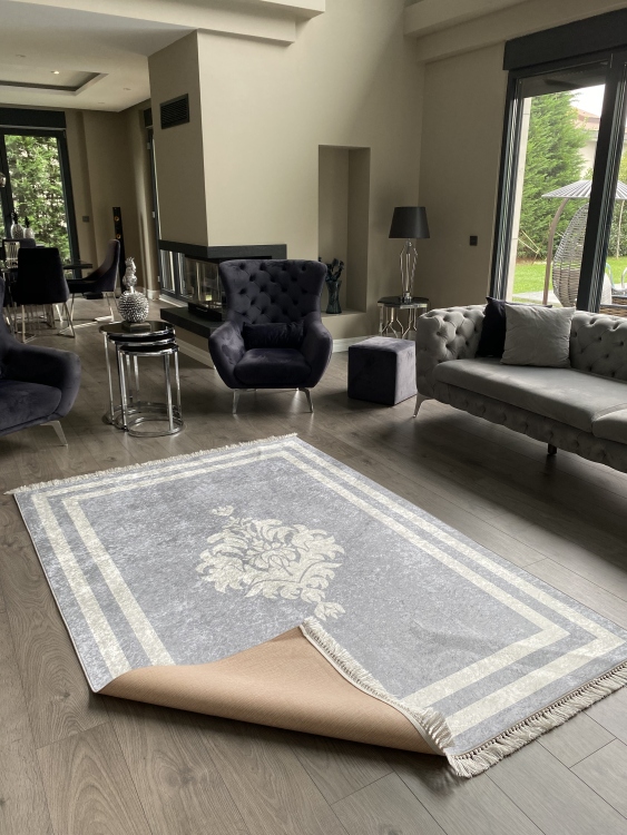 Printed velvet rug