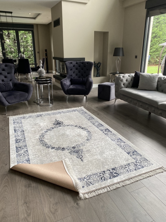 Printed velvet rug