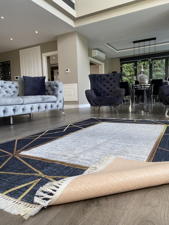 Printed velvet rug