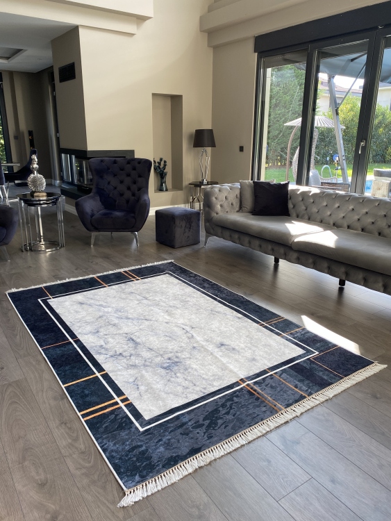 Printed velvet rug