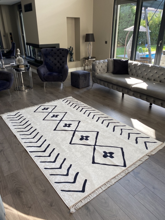 Printed velvet rug