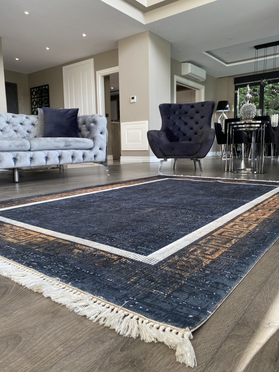 Printed velvet rug