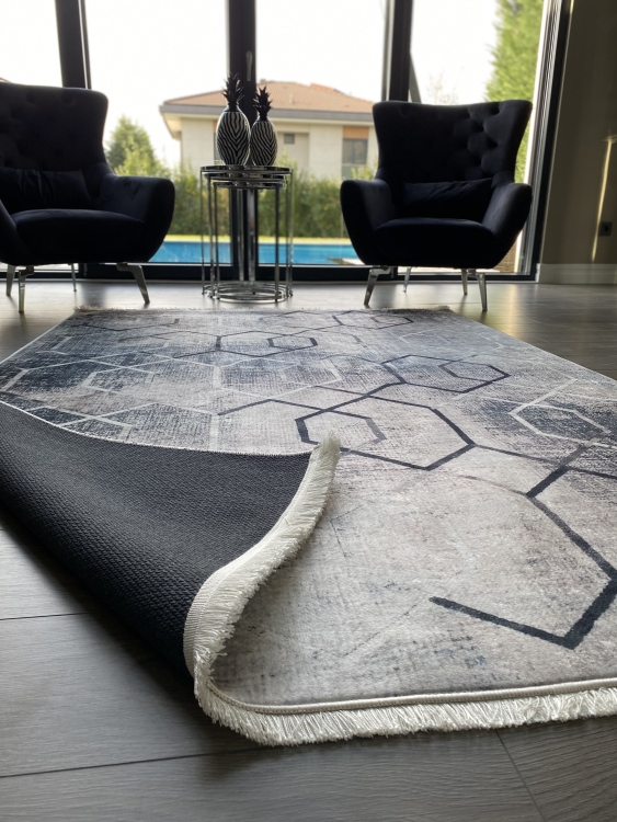 This printed velvet cloth weaving base rug has a soft texture, and a bold and stylish design