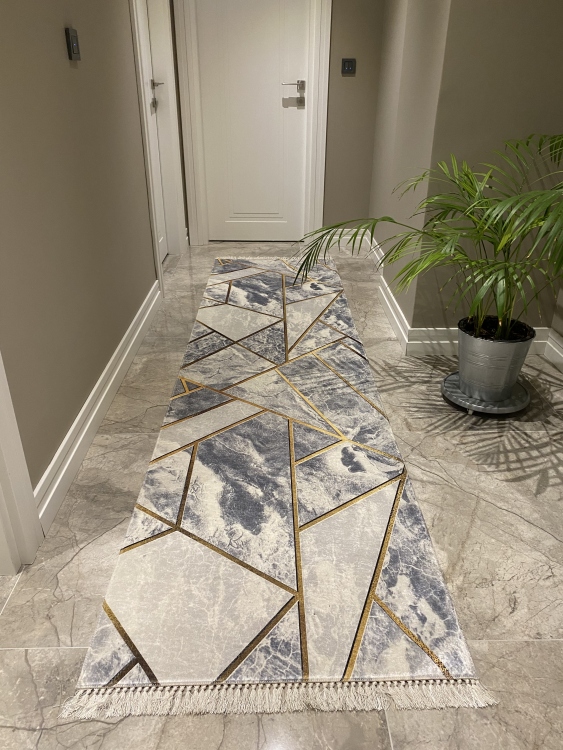 Printed velvet rug
