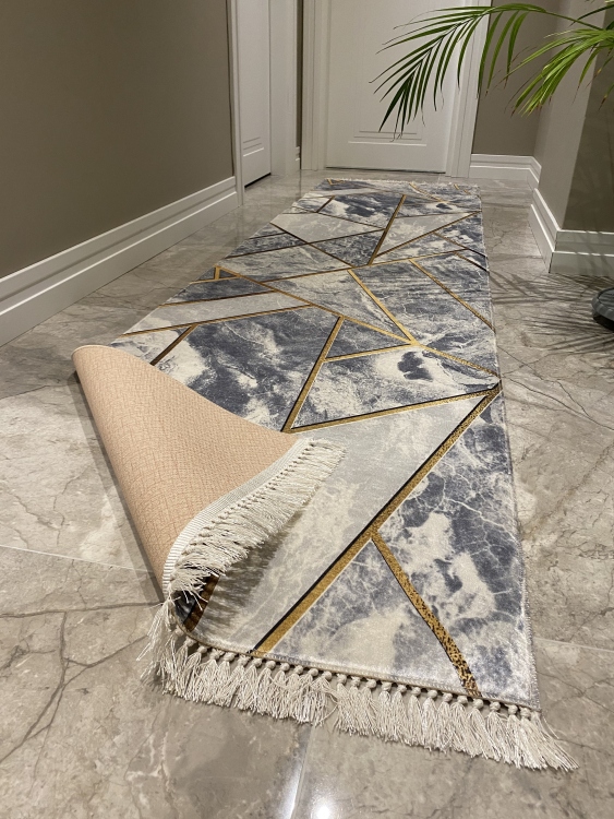 Printed velvet rug