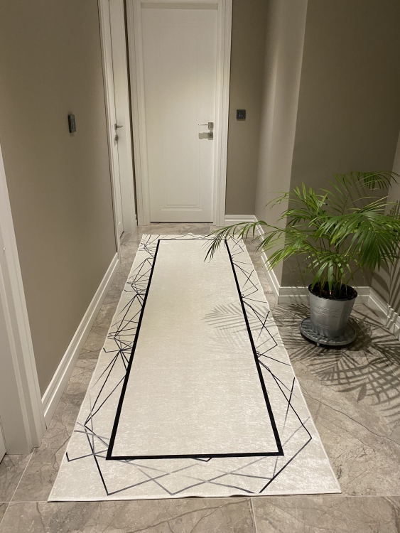 Printed velvet rug
