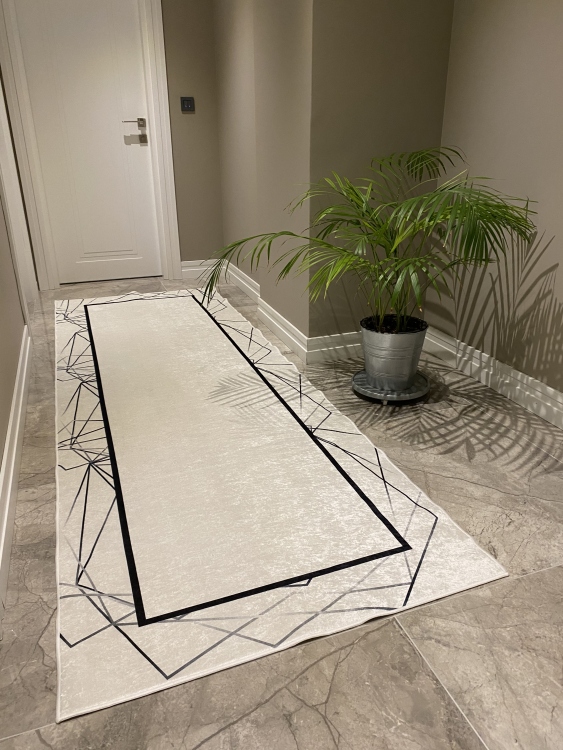 Printed velvet rug
