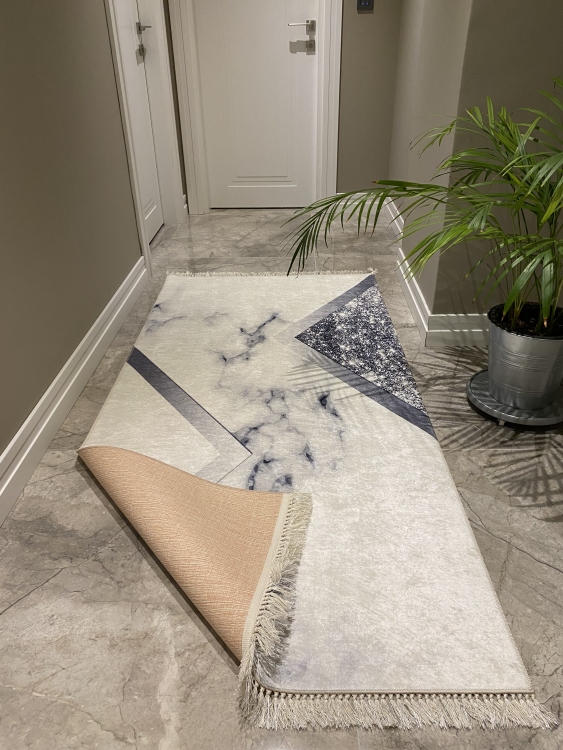 Printed velvet rug