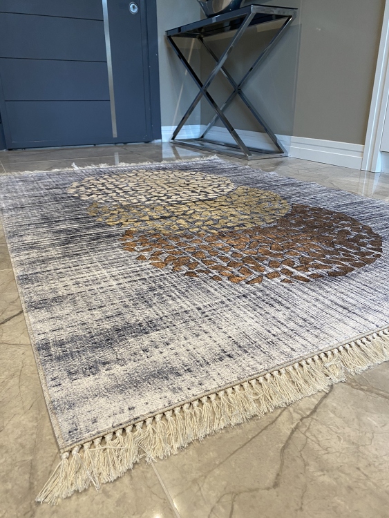 Printed velvet rug