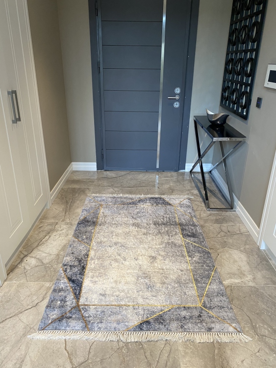Printed velvet rug