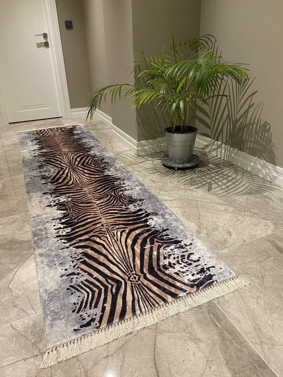 Printed velvet rug