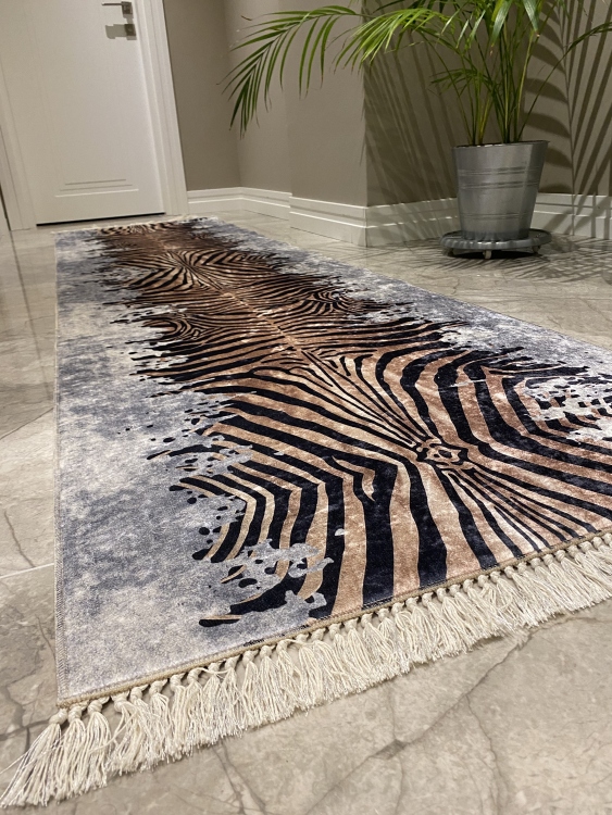Printed velvet rug