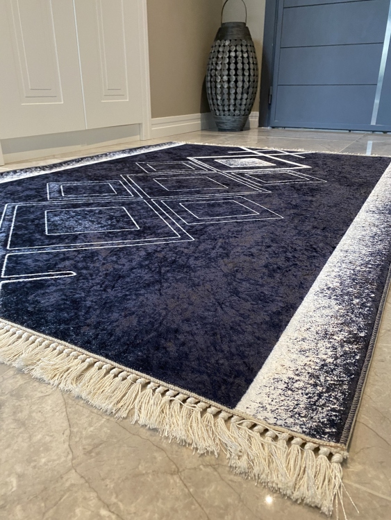 Printed velvet rug