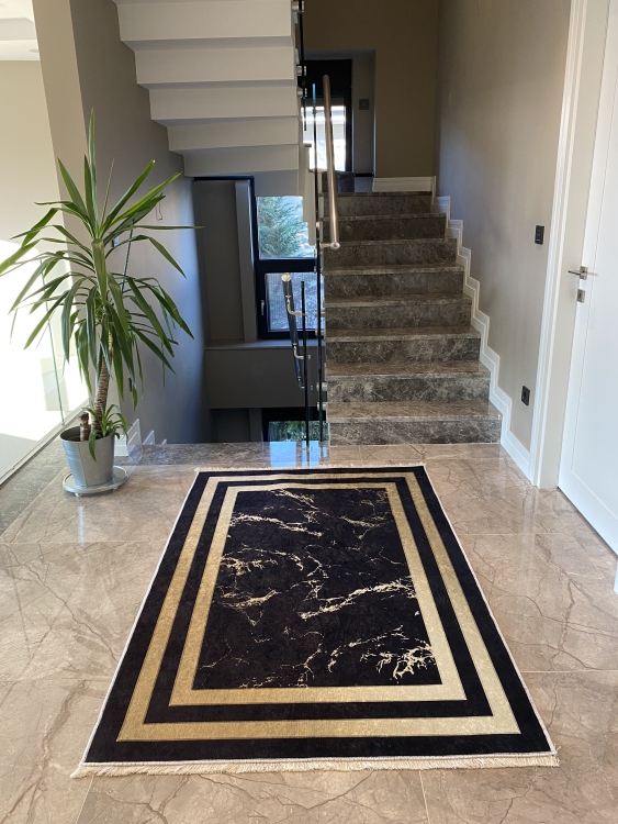 This printed velvet cloth weaving base rug has a soft texture, and a bold and stylish design