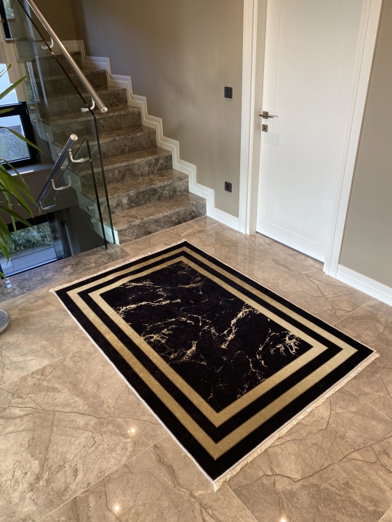This printed velvet cloth weaving base rug has a soft texture, and a bold and stylish design