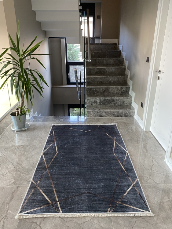 This printed velvet cloth weaving base rug has a soft texture, and a bold and stylish design