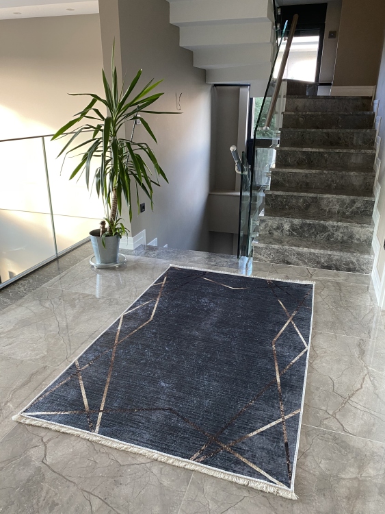This printed velvet cloth weaving base rug has a soft texture, and a bold and stylish design