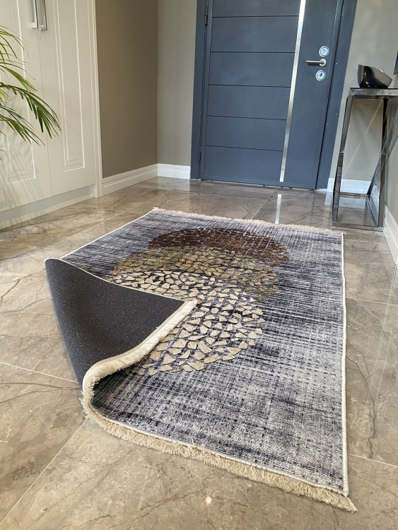 This printed velvet cloth weaving base rug has a soft texture, and a bold and stylish design