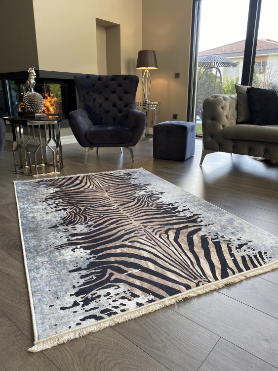 This printed velvet cloth weaving base rug has a soft texture, and a bold and stylish design