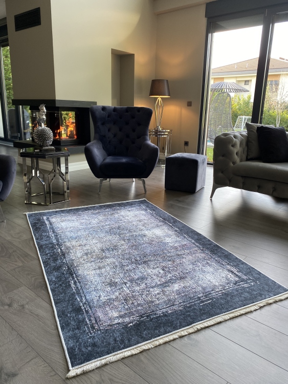 This printed velvet cloth weaving base rug has a soft texture, and a bold and stylish design