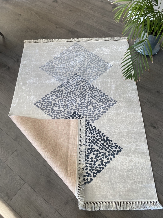 Printed velvet rug