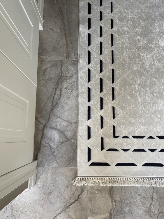Printed velvet rug