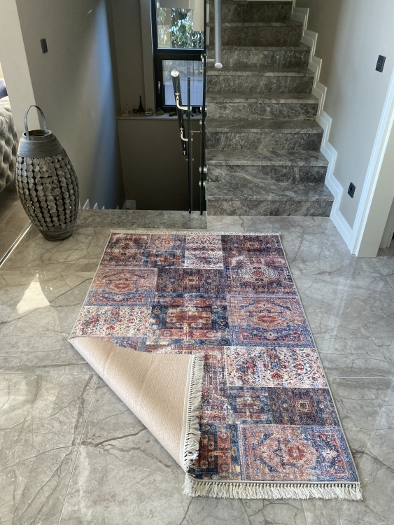 Printed velvet rug