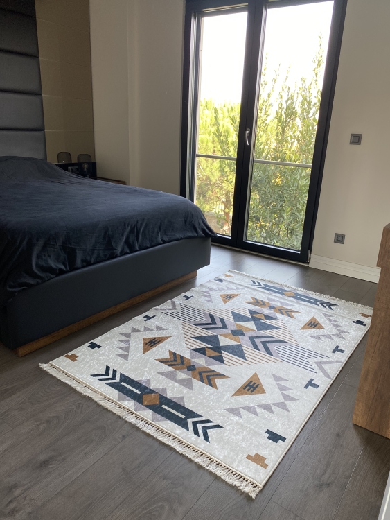 Printed velvet rug