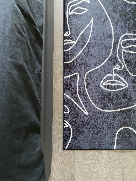 Printed velvet rug