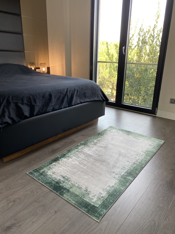 Printed velvet rug