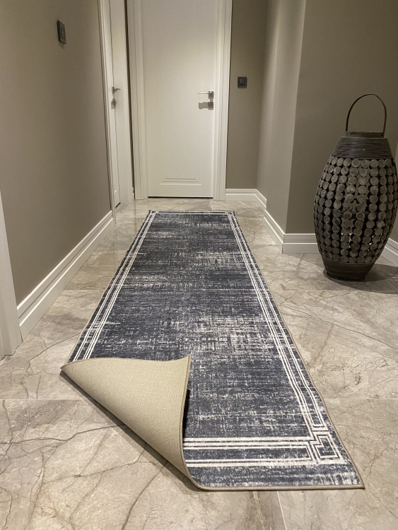 Printed velvet rug