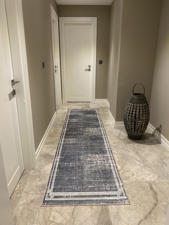 Printed velvet rug