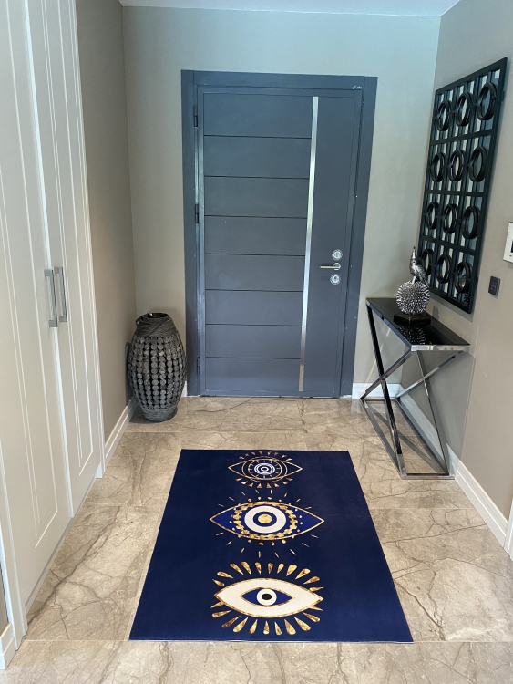 Printed velvet rug