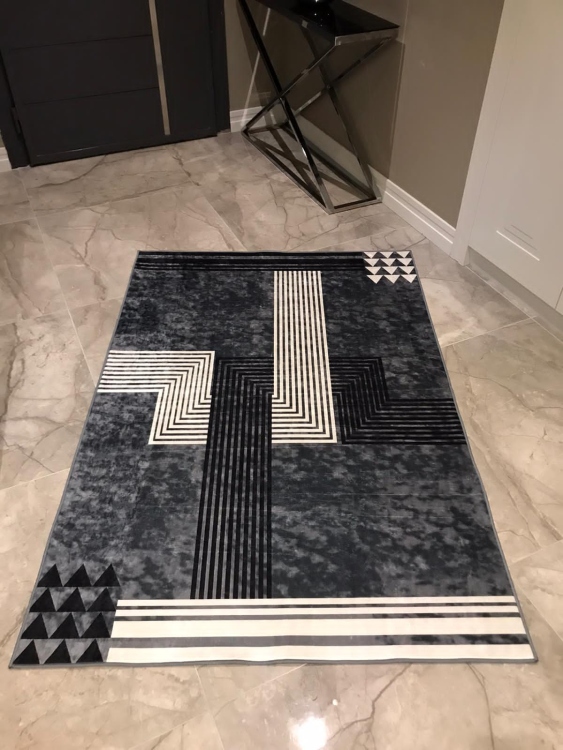 Printed velvet rug