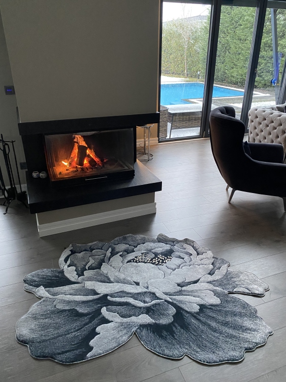 Experience the ultimate comfort and safety with our leather base non-slip rug.