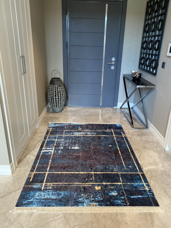 Printed velvet rug