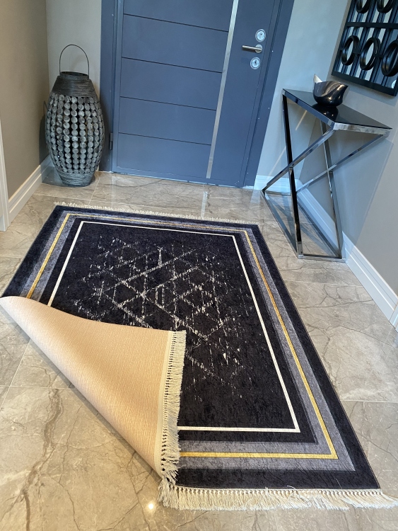 Printed velvet rug