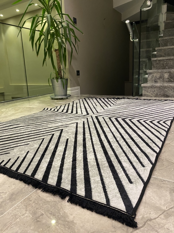 Printed velvet rug