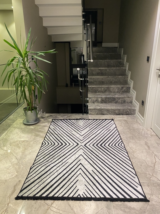 Printed velvet rug