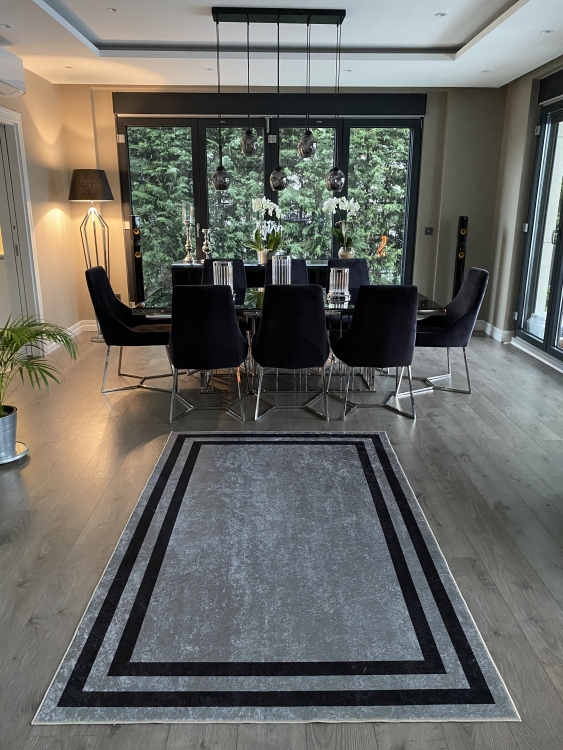Printed velvet rug