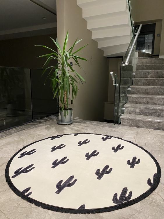 Printed velvet rug