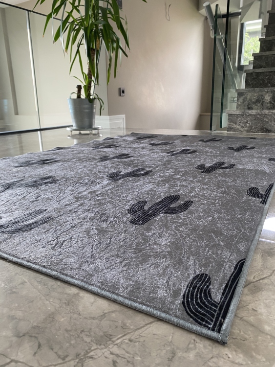 Printed velvet rug