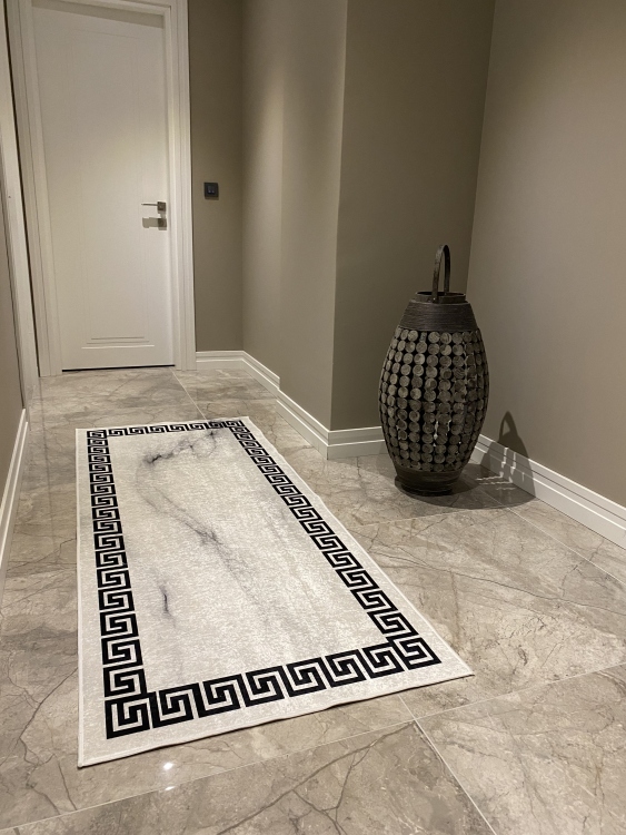 Printed velvet rug