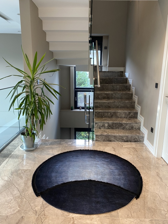 Printed velvet rug