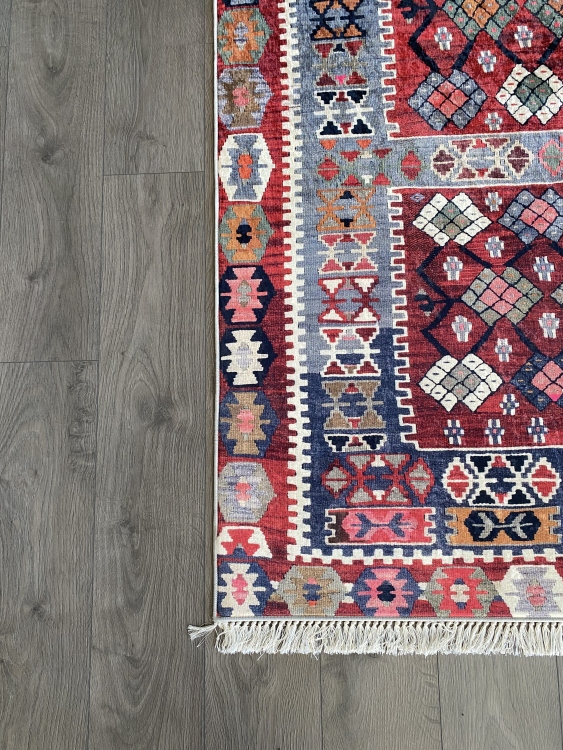Printed velvet rug