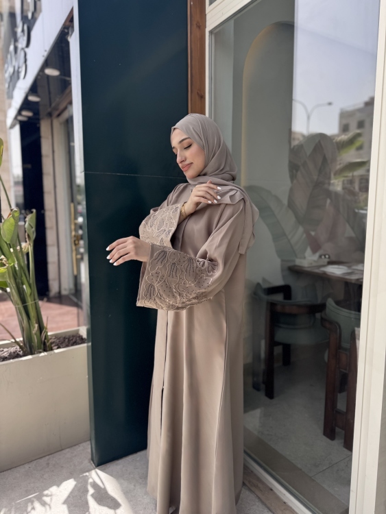 عباية ياسمينا بيج