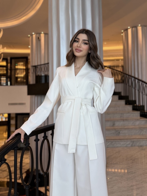 Wide-Leg Pants Set with Tie Belt / WHITE