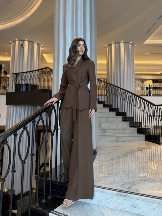 Wide-Leg Pants Set with Tie Belt / Brown